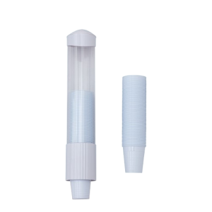 أكواب بلاستيكية